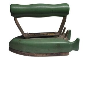Waage Traveler's Iron Vintage Electric Green Handle